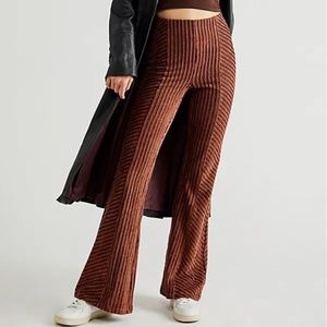 Slim Pull-On Velvet Flare Pants By Free People (XS) Brunette/ Brown